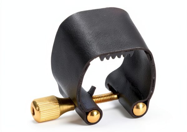 Pavo Alto Sax Ligature for Musicians-1
